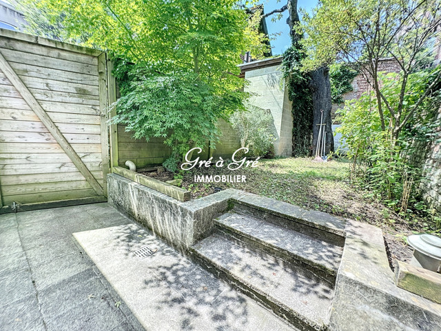 Ground floor with garden - for rent - 1050 Ixelles