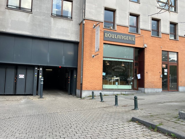 Binnenstaanplaats - te huur - 1050 Ixelles