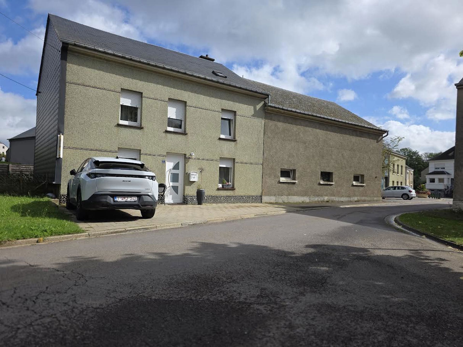 House - for sale - 6700 Arlon