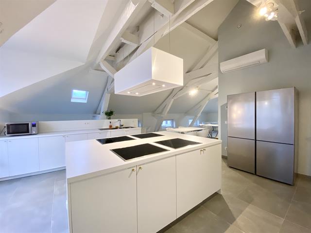 Studio - à louer - 1000 Bruxelles - #4267904-1