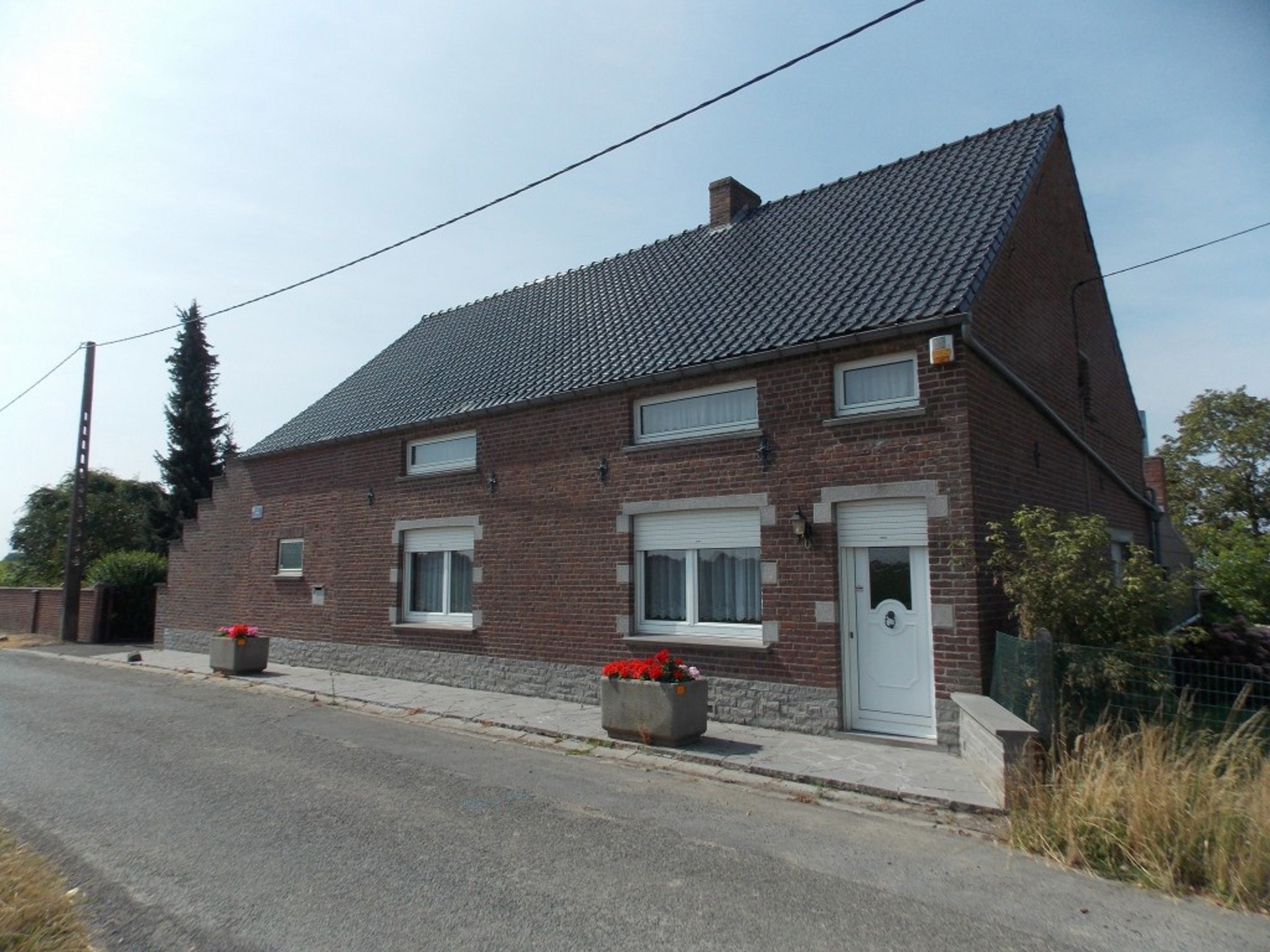 MAISON AVEC DEPENDANCE, BATIMENT RURAL & PATURE