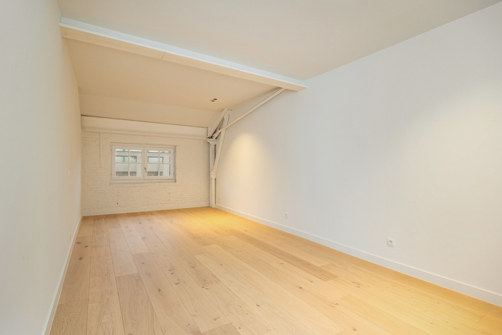 Uniek, gerenoveerd appartement