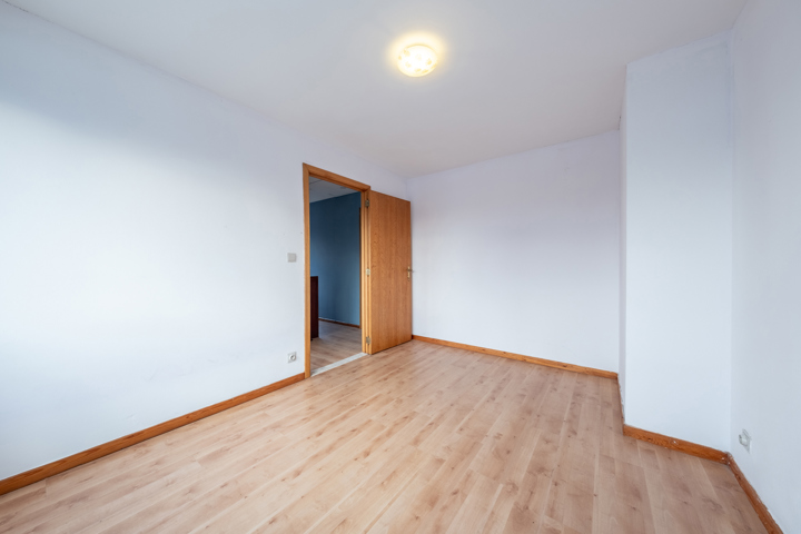 Goed gelegen, halfopen woning met garage en tuin