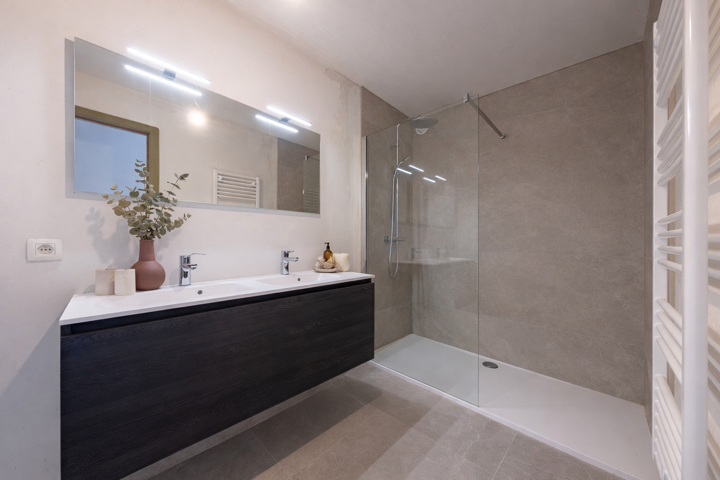 Stijlvol, gerenoveerd appartement
