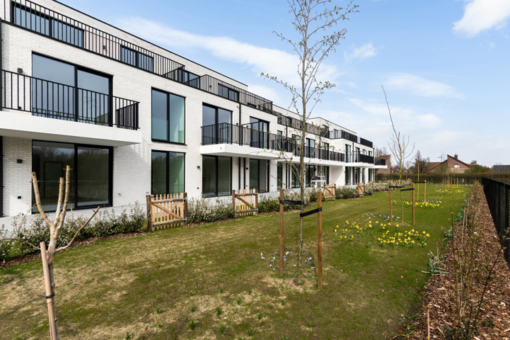 Knap nieuwbouwappartement met garagebox