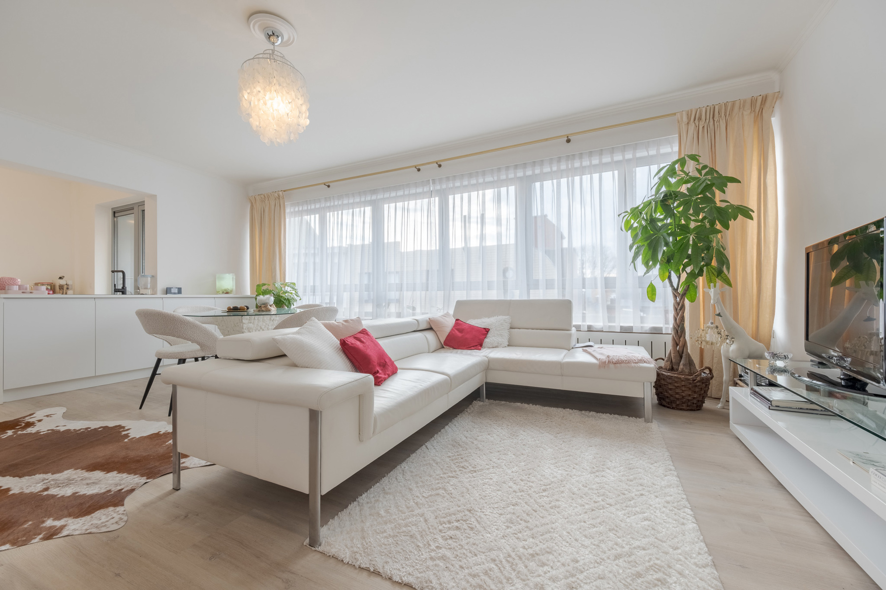Goed gelegen, vernieuwbouwd appartement