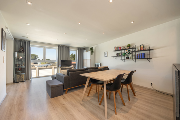 Instapklaar appartement met twee slaapkamers en 2 terrassen