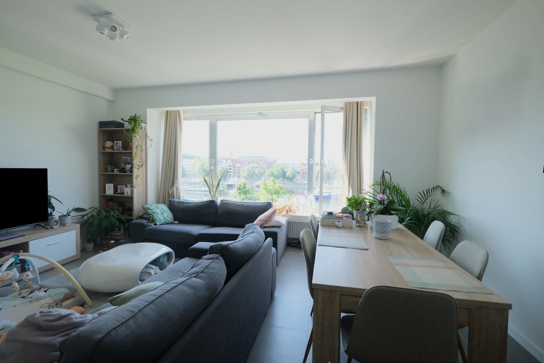 Gerenoveerd appartement op 't Eilandje