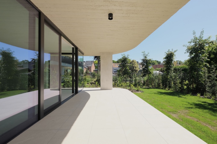 Luxueus nieuwbouwappartement met riant terras