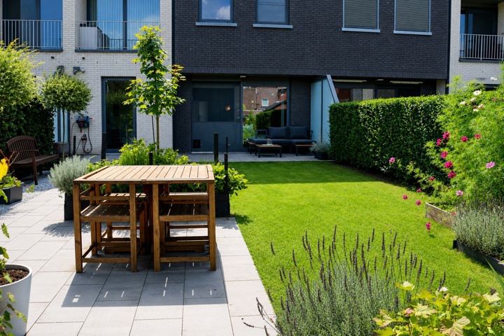 Knap, gelijkvloers appartement
