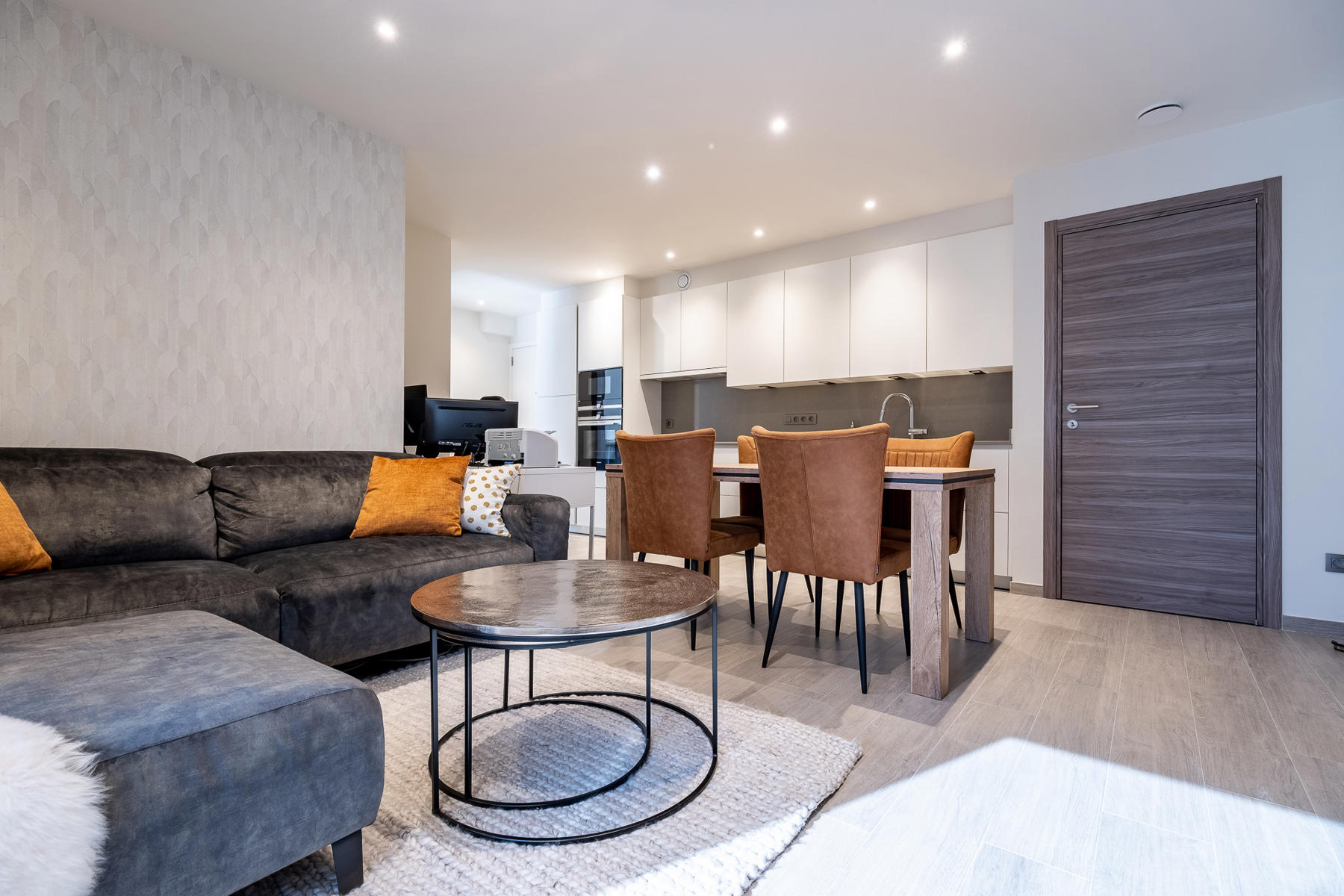 Recent, centraal gelegen appartement 
