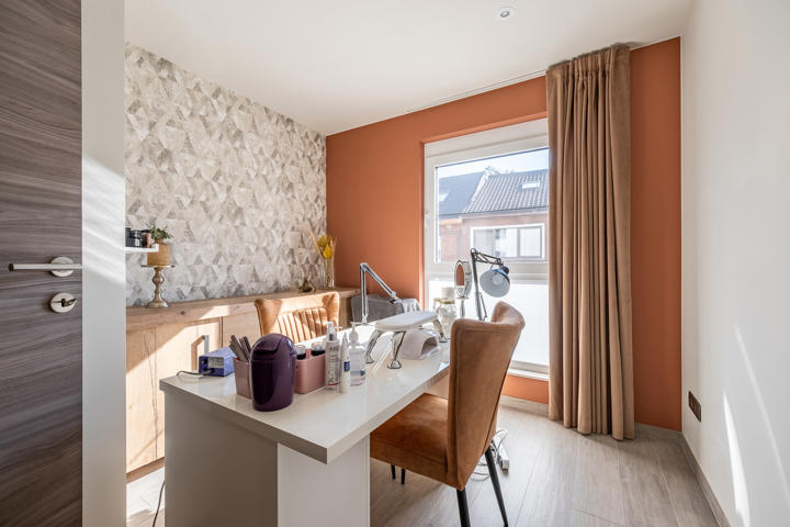 Recent, centraal gelegen appartement 