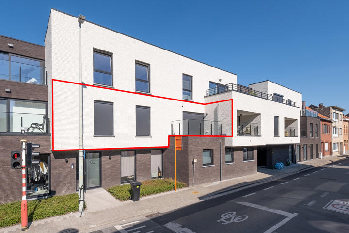 Recent, centraal gelegen appartement 