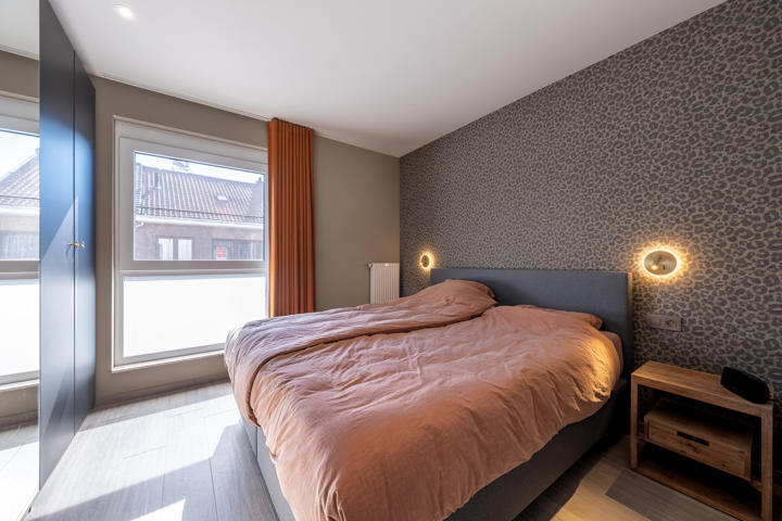 Recent, centraal gelegen appartement 