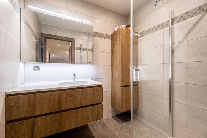 Recent, centraal gelegen appartement 