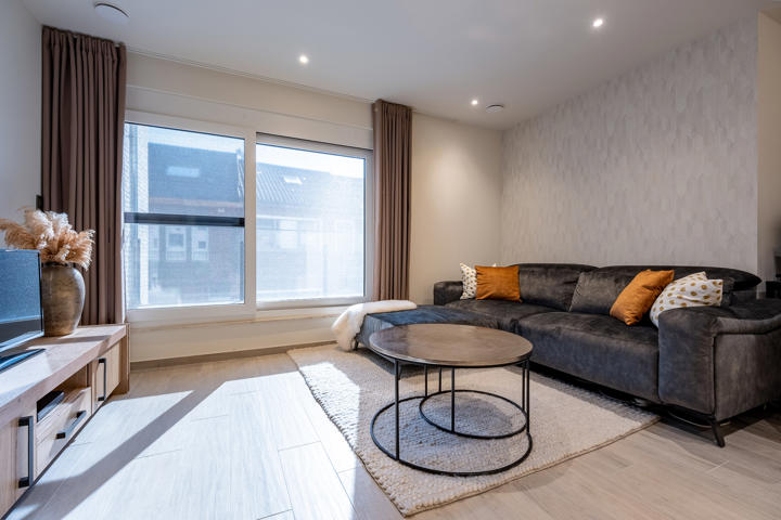 Recent, centraal gelegen appartement 