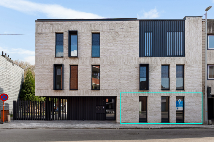 Ruim Nieuwbouwappartement met zonnig terras en tuin. 