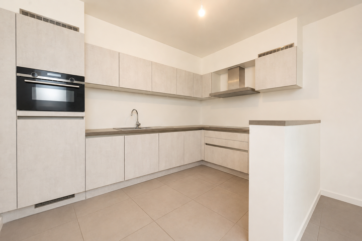 Gelijkvloers, instapklaar appartement met terras