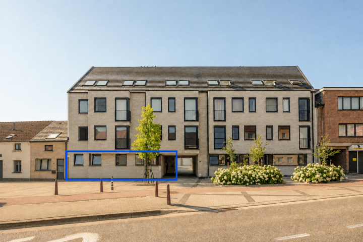 Gelijkvloers, instapklaar appartement met terras