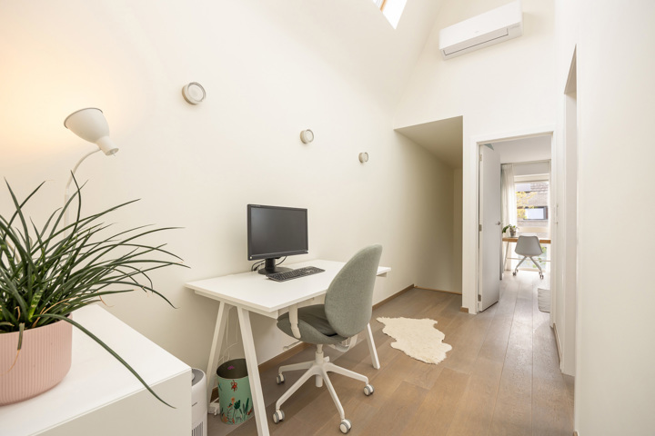 Goed gelegen woning met 3 slaapkamers, garage en tuin