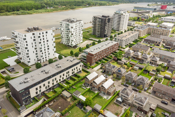 Goed gelegen woning met 3 slaapkamers, garage en tuin