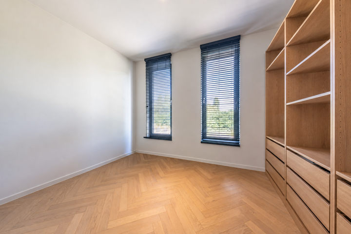 Luxueus nieuwbouwappartement in parkgebied