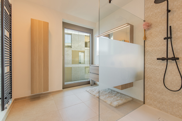 Recent appartement met uitzicht over het Donkmeer