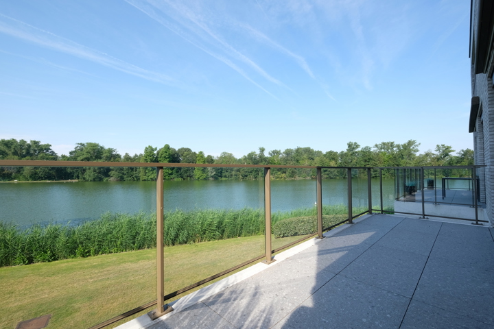 Recent appartement met uitzicht over het Donkmeer