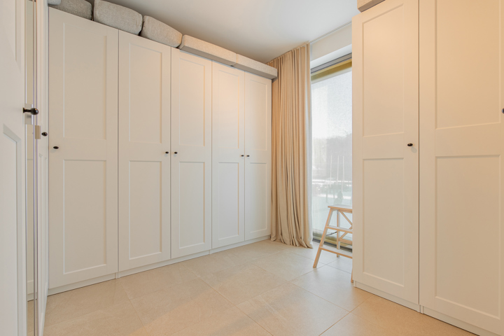 Recent appartement met uitzicht over het Donkmeer