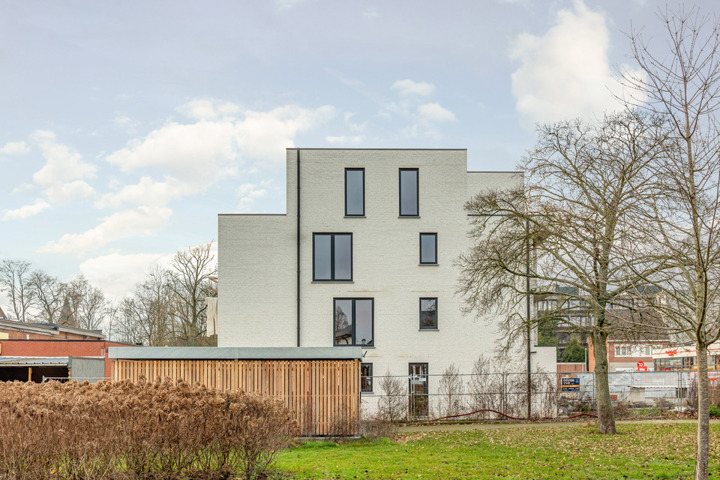 Knap nieuwbouwappartement met zuidgericht terras