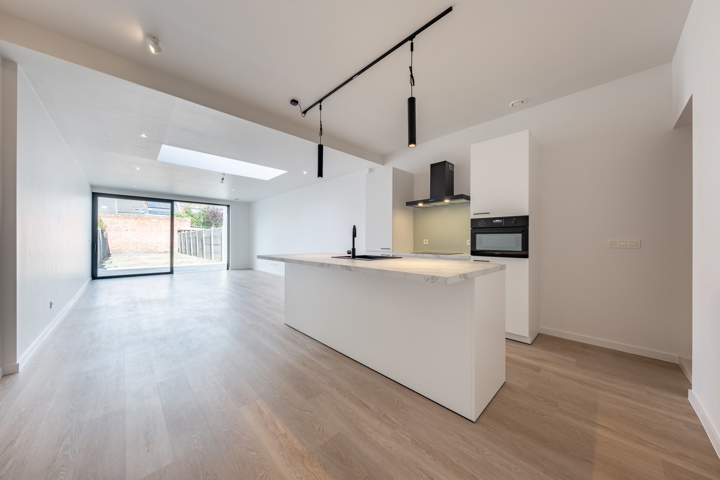 Gerenoveerde woning met tuin