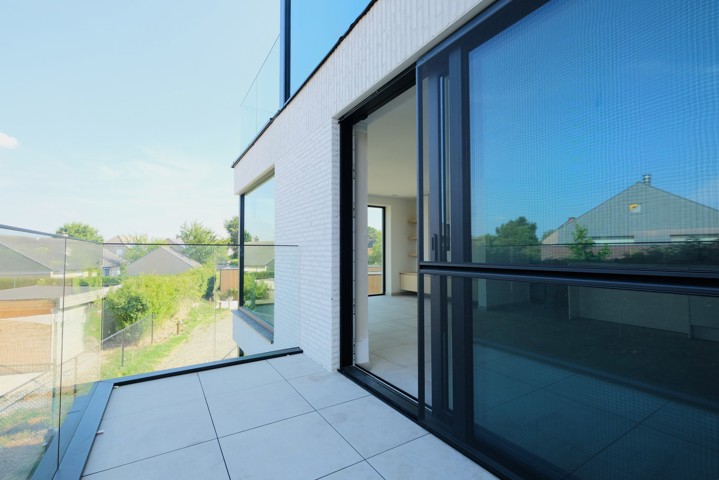 Centraal gelegen, lichtrijk nieuwbouwappartement 