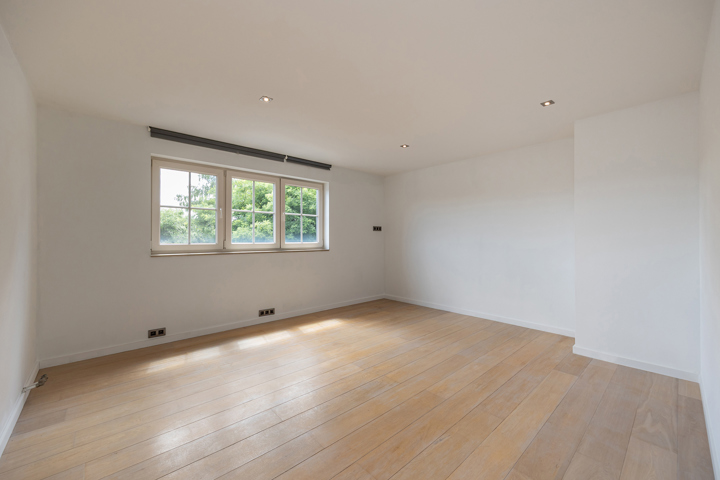 Uitstekend gelegen, ruime woning met zonnige tuin