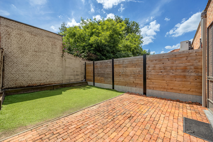 Uitstekend gelegen, ruime woning met zonnige tuin