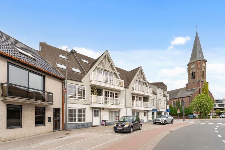 Instapklaar  duplexappartement met terras en staanplaats