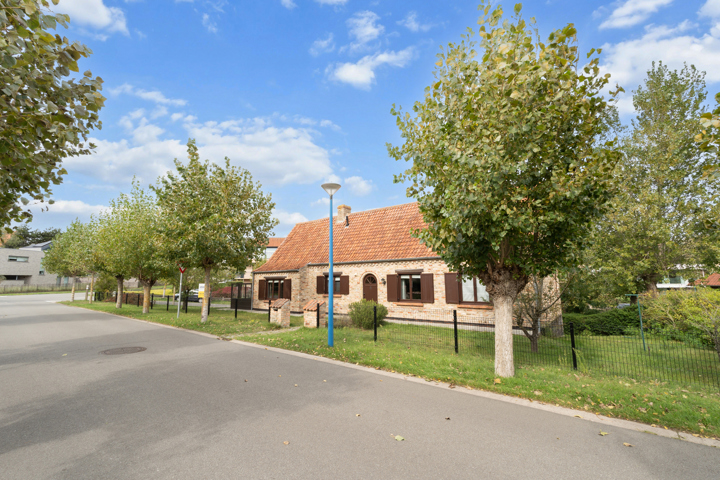 Ruime vrijstaande woning