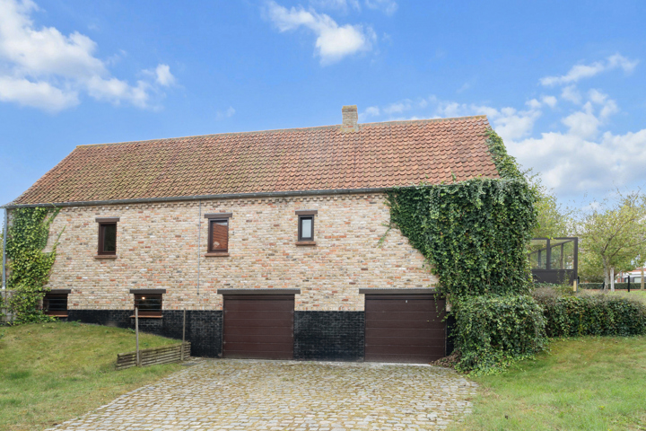 Ruime vrijstaande woning