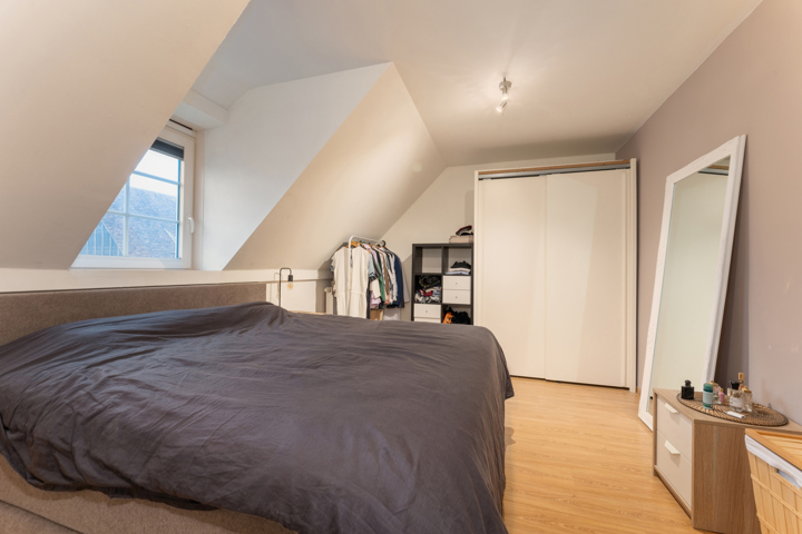 Instapklare woning met 4 slpk, garage en tuin