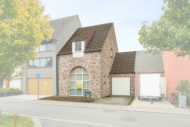 Instapklare woning met 4 slpk, garage en tuin