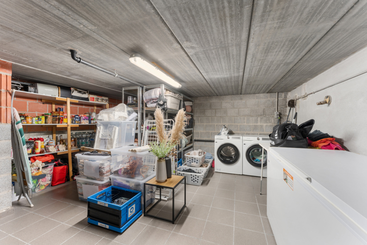Instapklare woning met 4 slpk, garage en tuin