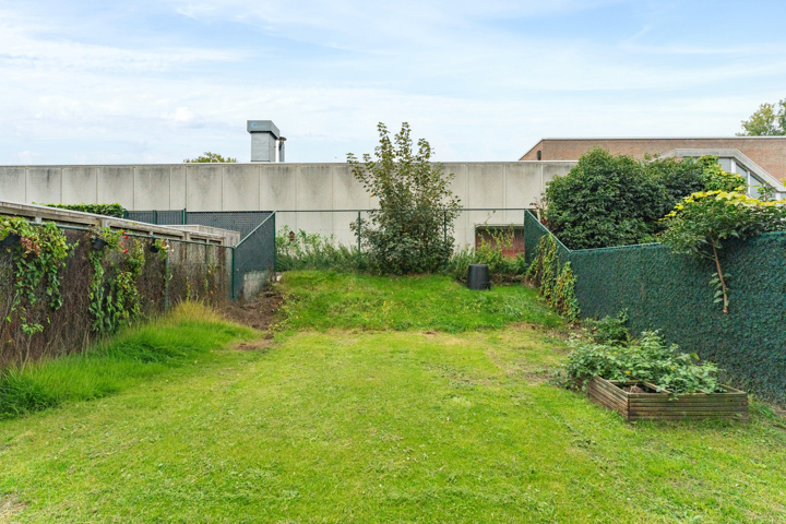 Instapklare woning met 4 slpk, garage en tuin