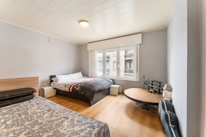 Centraal gelegen woning met afzonderlijke garage