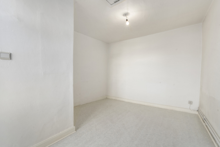 Te renoveren woonhuis op 219m²,centraal gelegen te Roeselare