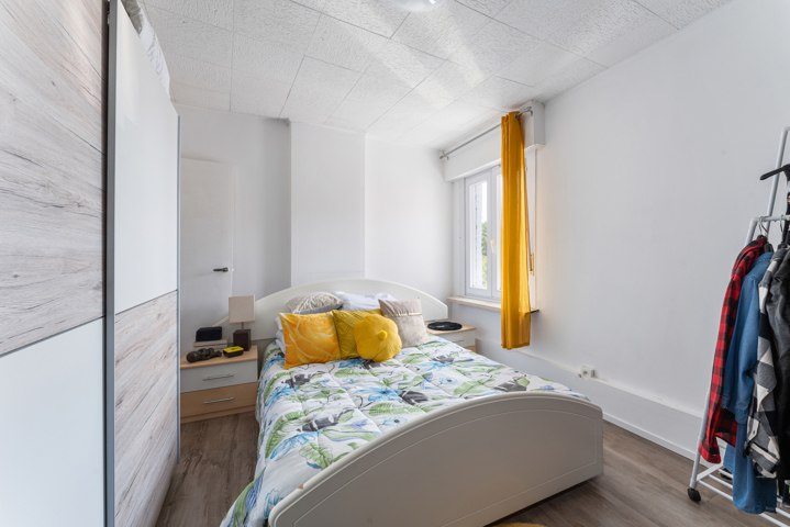 Rijwoning met terras op wandelafstand centrum Roeselare