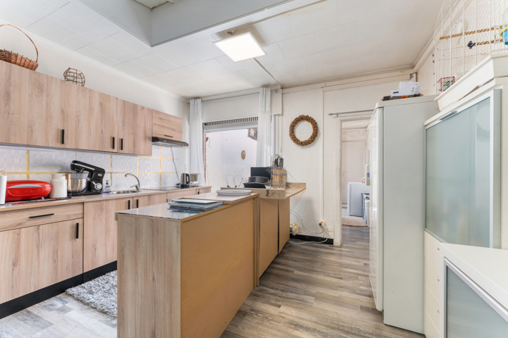 Rijwoning met terras op wandelafstand centrum Roeselare