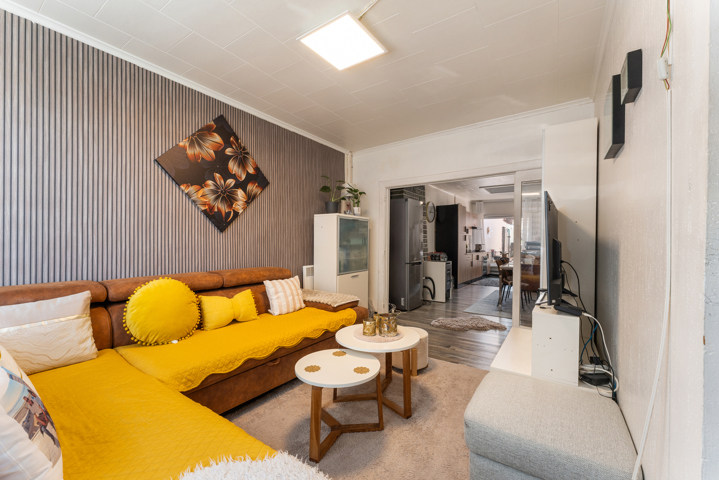 Rijwoning met terras op wandelafstand centrum Roeselare