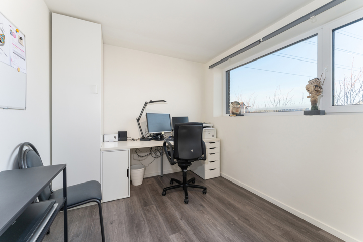 Recente HOB met 4 slpks en afzonderlijke garage te Roeselare