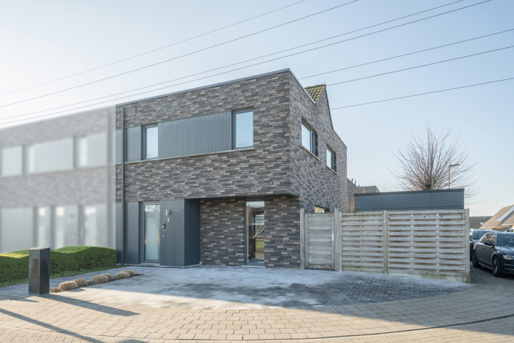 Recente HOB met 4 slpks en afzonderlijke garage te Roeselare