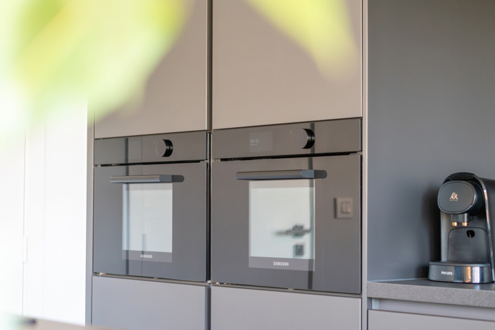 Recente HOB met 4 slpks en afzonderlijke garage te Roeselare