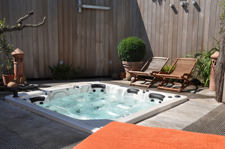 TOPPER in Roeselare! Wonen én werken op één locatie !